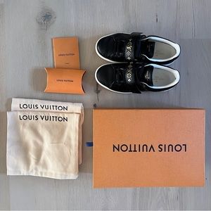 ❌ SOLD❌ LOUIS VUITTON black leather w gold monogram front row sneakers / trainer